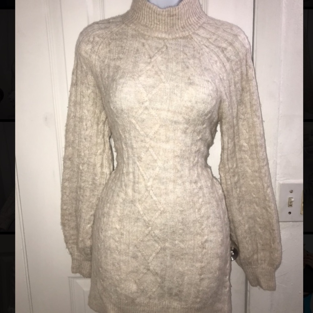 Size Small - image 1